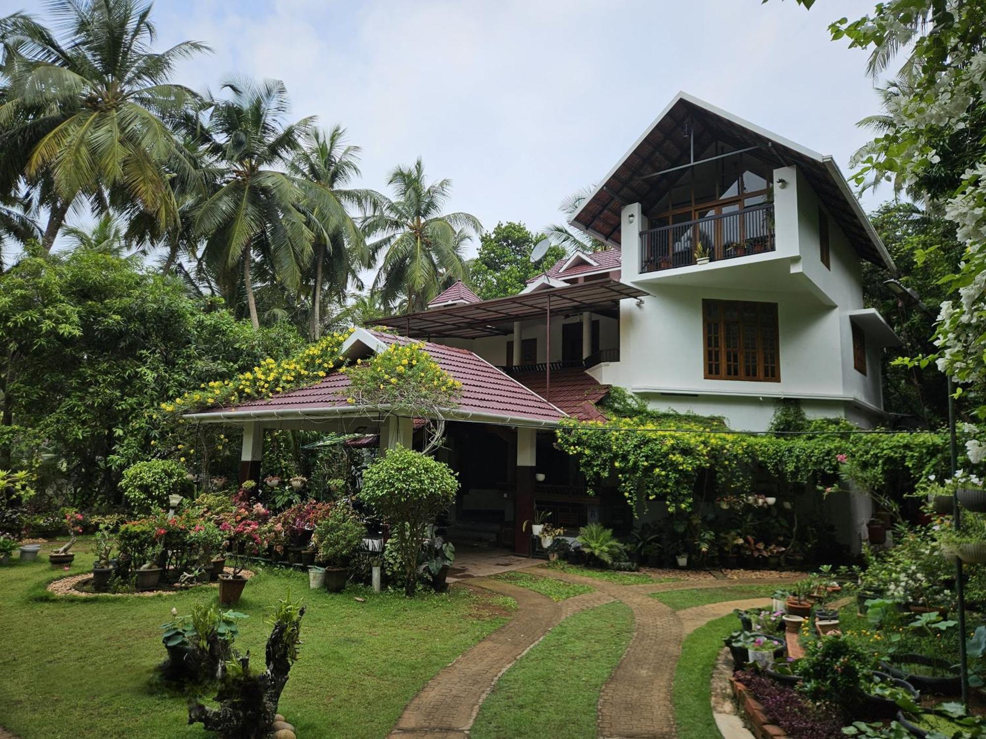 Maleyam Homestay Riverside Calecute Exterior foto