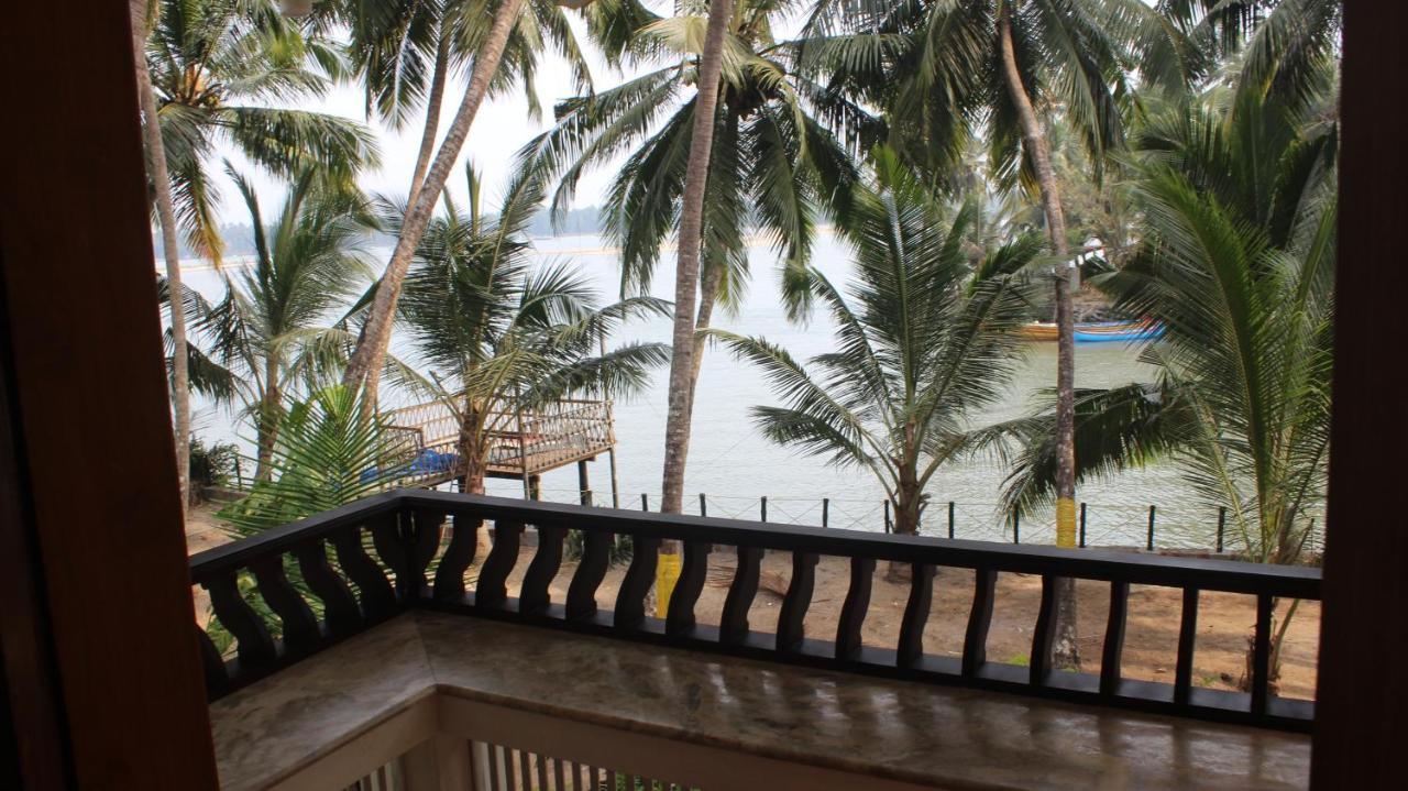 Maleyam Homestay Riverside Calecute Exterior foto